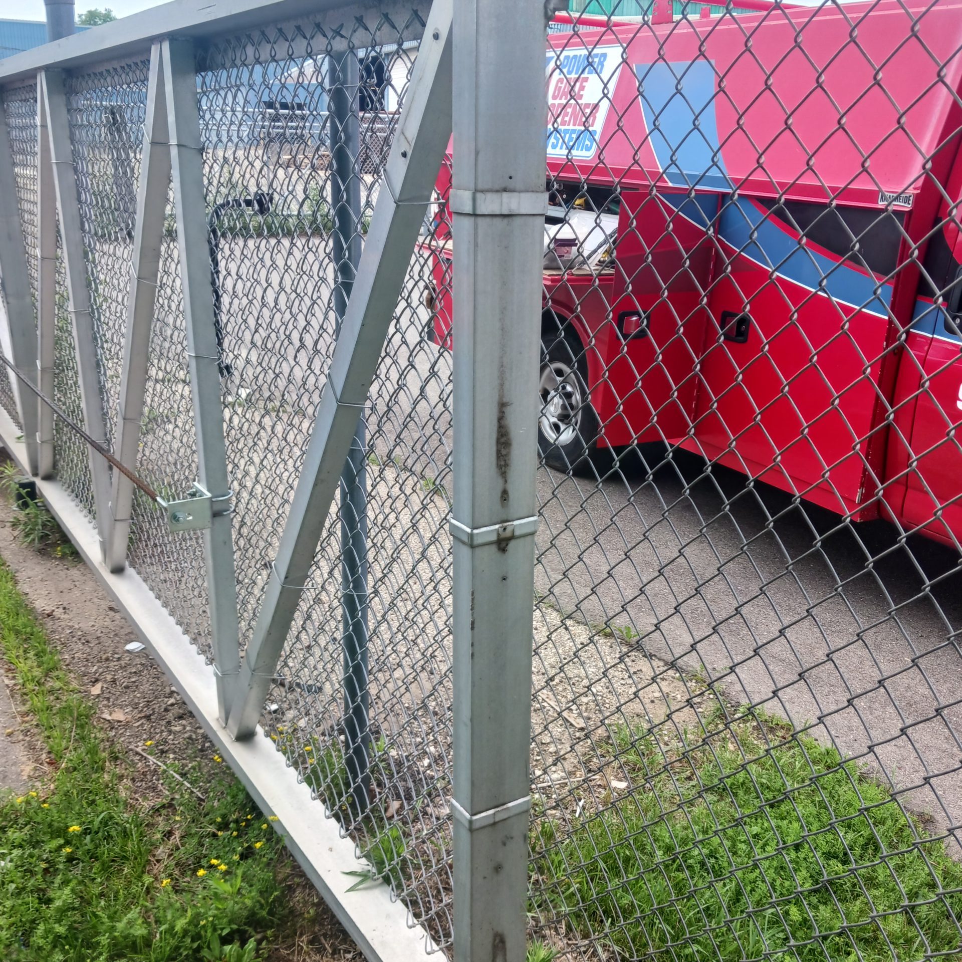pgos-chain-link-gate-frame-installation